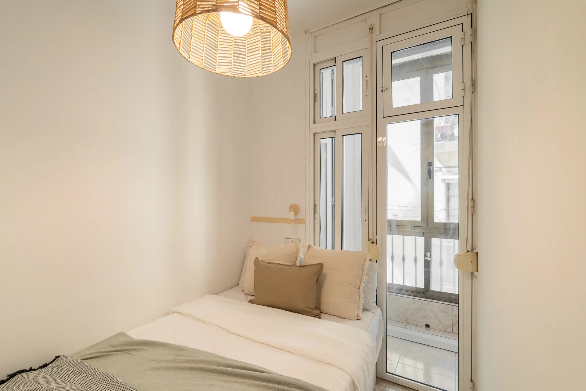 Private room in Barcelona photo 2