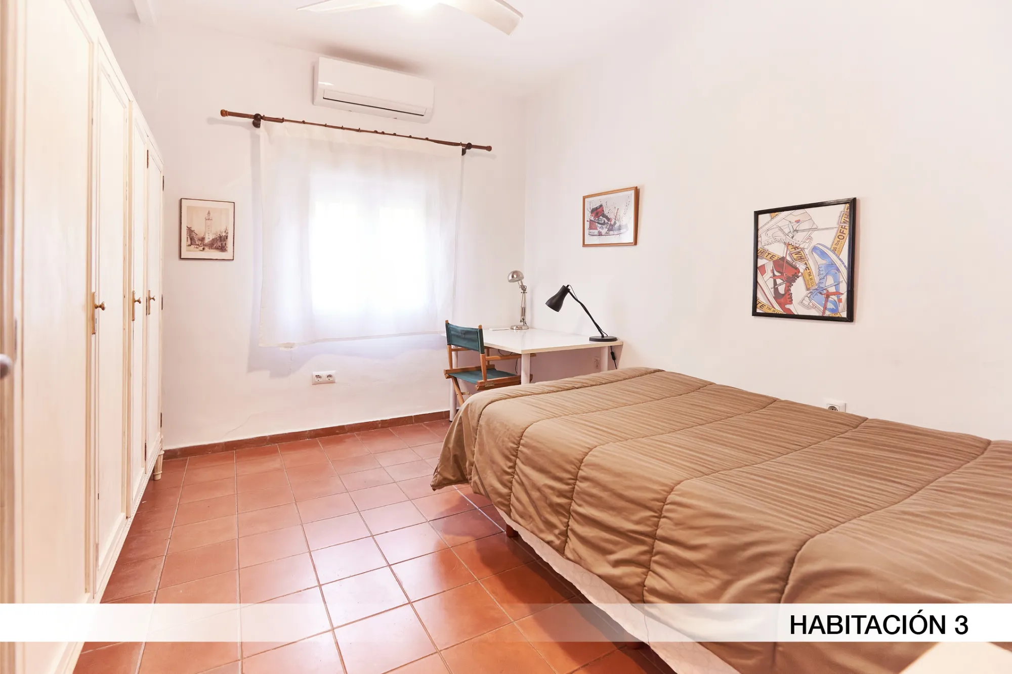 Room in Seville
