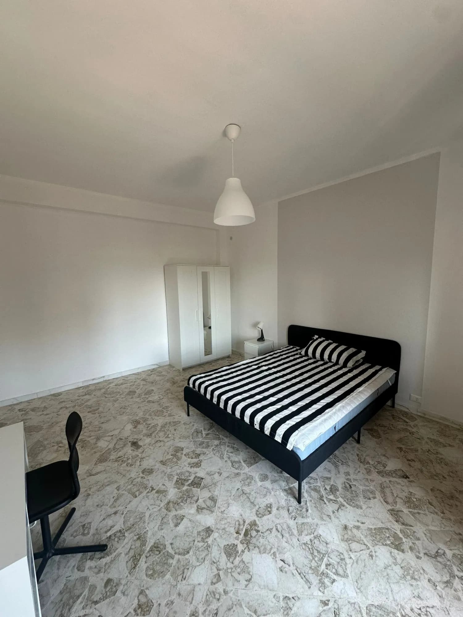 Room in Bari